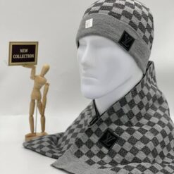 Louis Vuitton Petit Damier Hat & Scarf